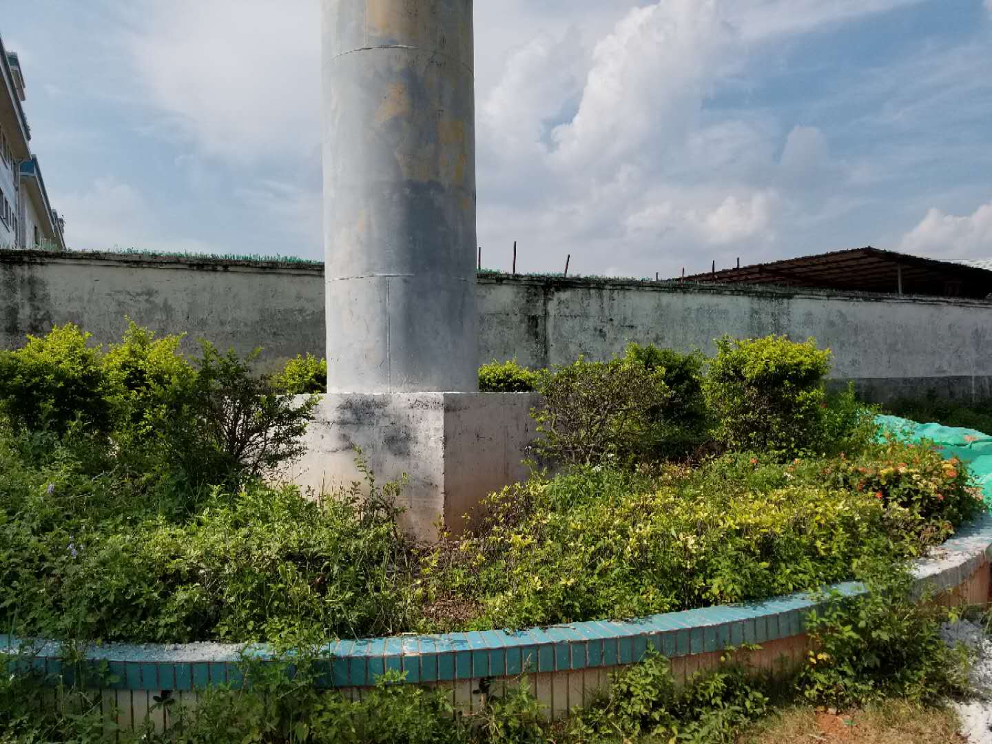 东莞市塘厦太阳城广告牌加固工程